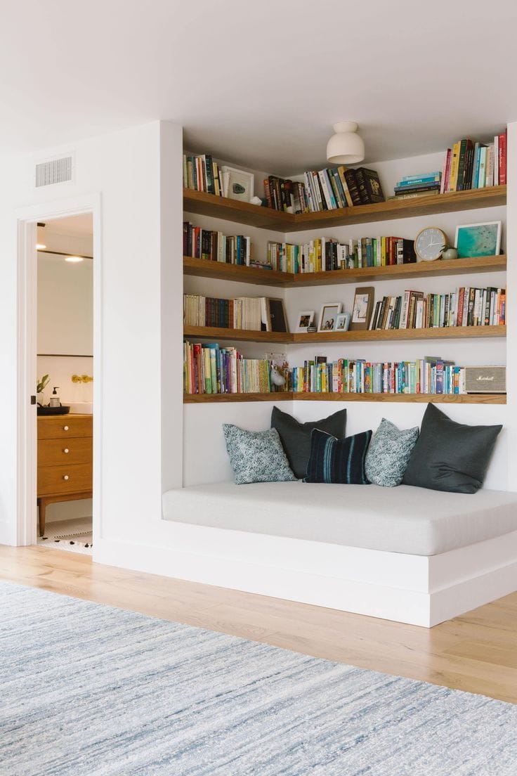 A Countdown of Our Top Pinned Images From the Year | Minimal house design, Small master bedroom, Min