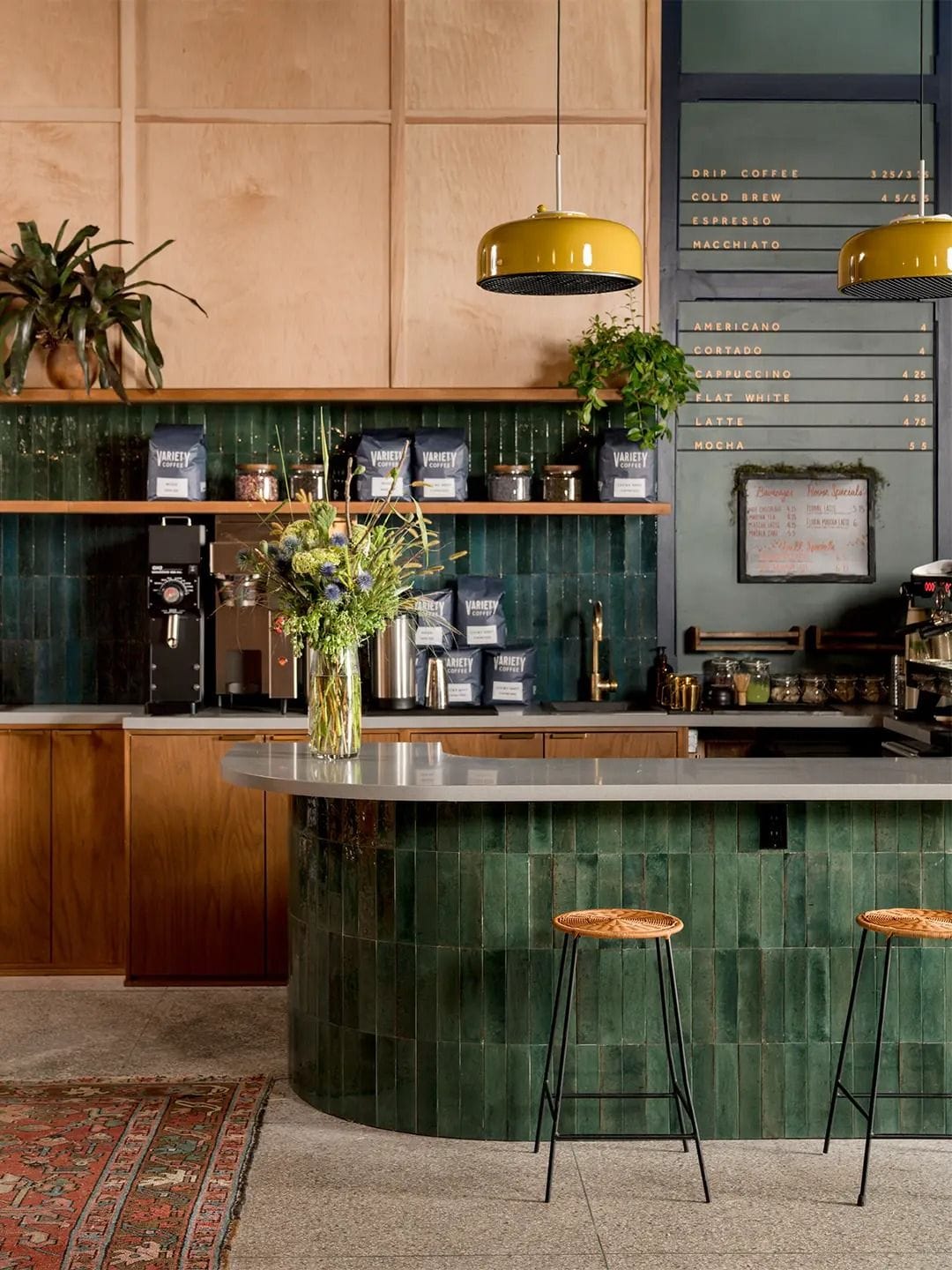 J.Crew’s Newest Store Is Packed With Real-Life Closet Organizing Inspiration