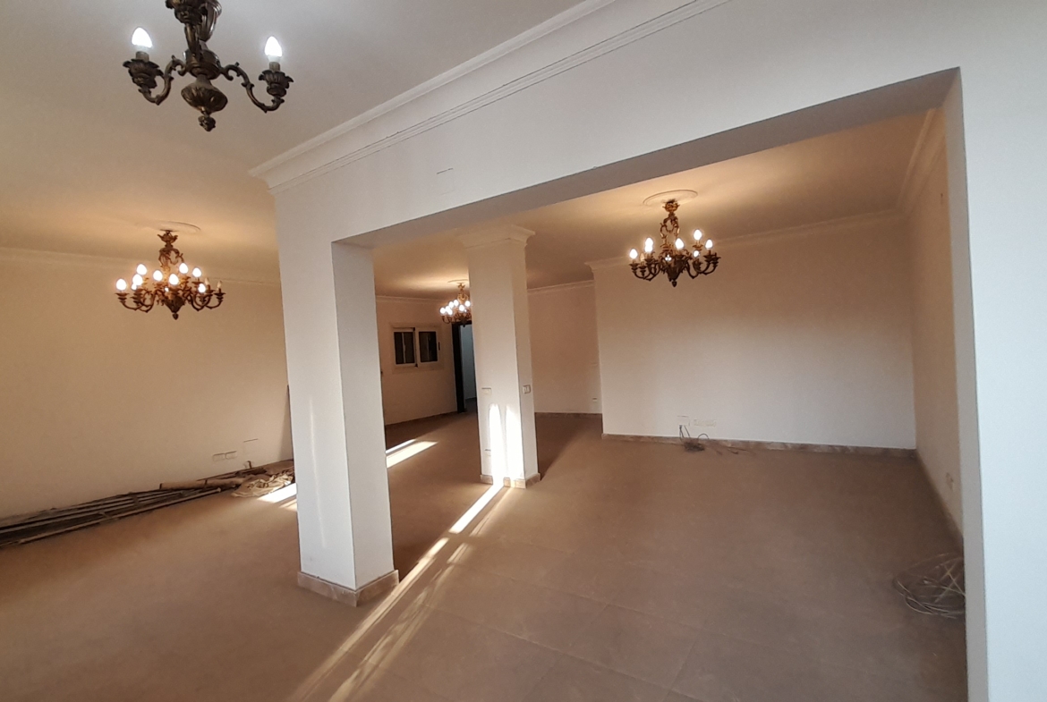 شقة للبيع في المهندسين 140م شارع جامعة الدول الرئيسي موقع متميز .
