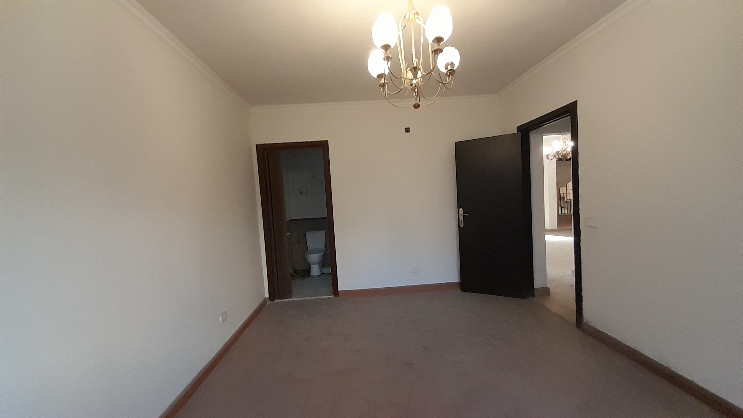 شقة للبيع في المهندسين 140م شارع جامعة الدول الرئيسي موقع متميز .