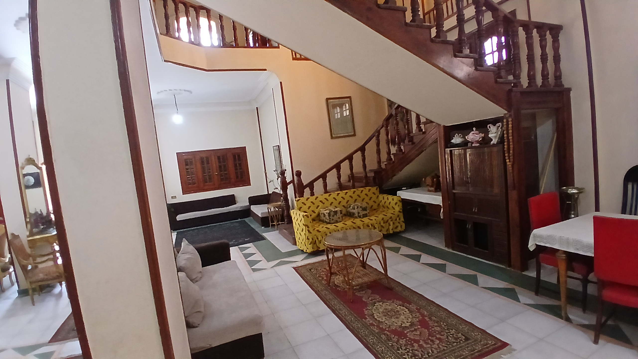 فيلا فاخرة للإيجار 1500 م في قلب الهرم السياحي (7) فيلا فاخرة للإيجار 1500 م في قلب الهرم السياحي .