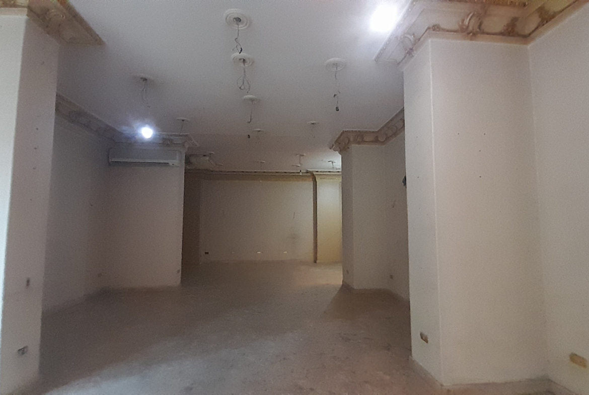 محل للإيجار في المهندسين 200م  يصلح لكافة الأنشطة  في شارع رئيسي موقع مميز .