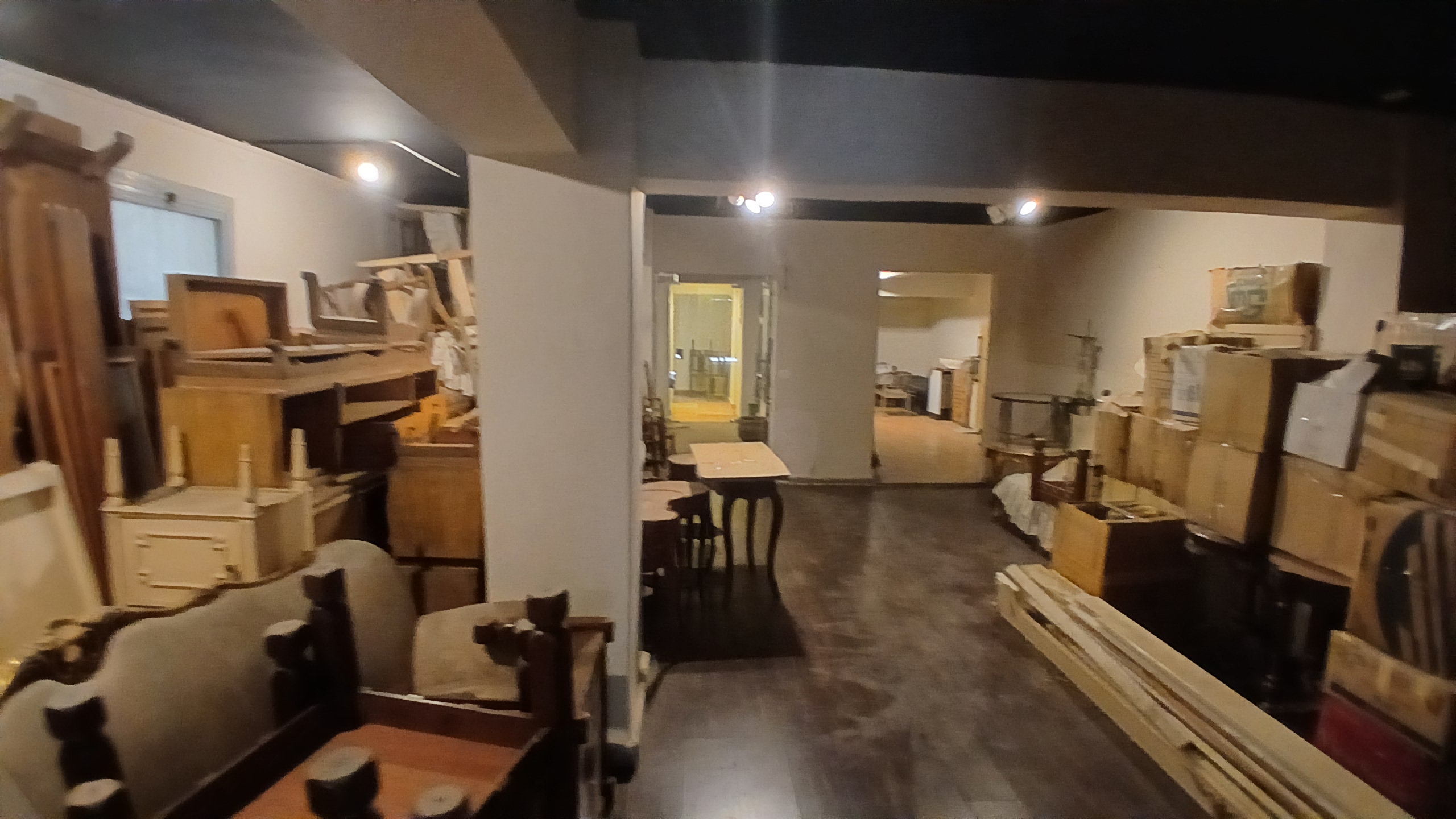 محل للبيع في المهندسين 150م في شارع رئيسى سوبر لوكس (2) محل للبيع في المهندسين 133م في شارع رئيسى سوبر لوكس .