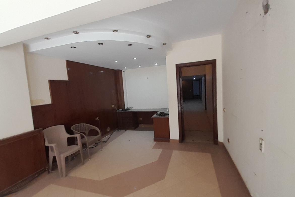 محل للبيع في المهندسين مربع نادى الصيد 210م  سوبر لوكس  .