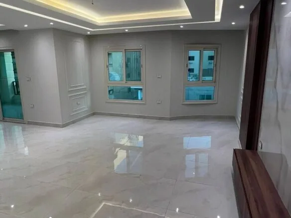دور اول اداري 300م قرب النيل بالدقي 01002333702