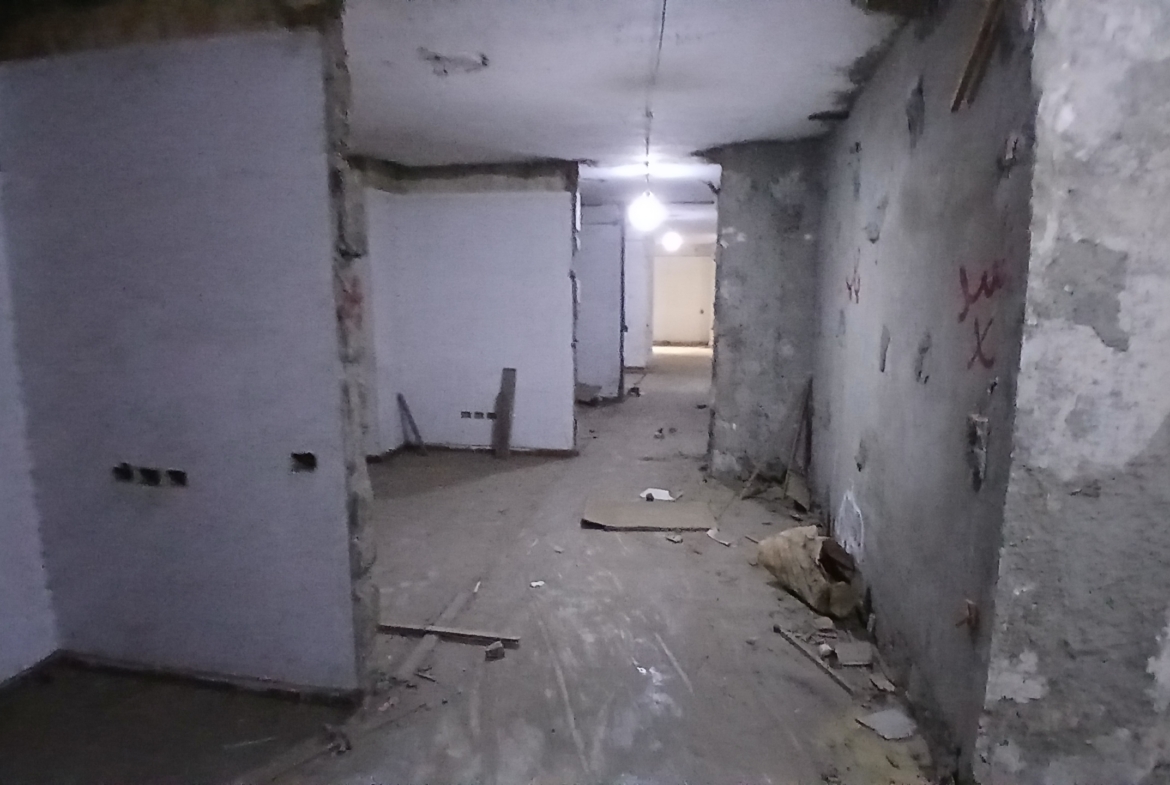 مقر إدارى 2000م   للبيع  في المهندسين في أهم  شارع  رئيسى .