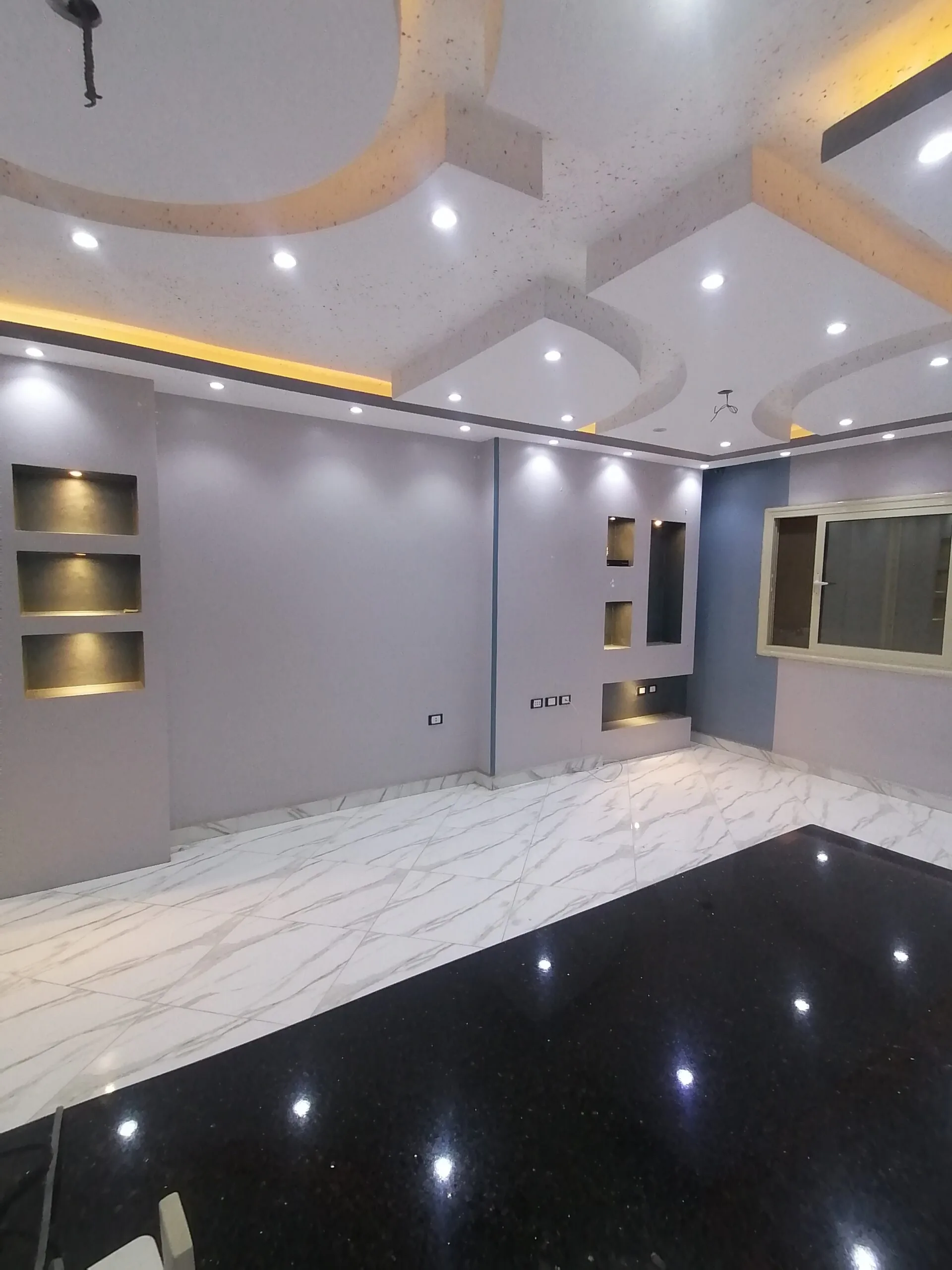 IMG_20250529_193920 شقة بموقع مميز بجوار النادي تشطيب مهندس ديكور بمطبخ جديد وموقد بلت ان إيطالى جديد وسخان كهربائى جديد