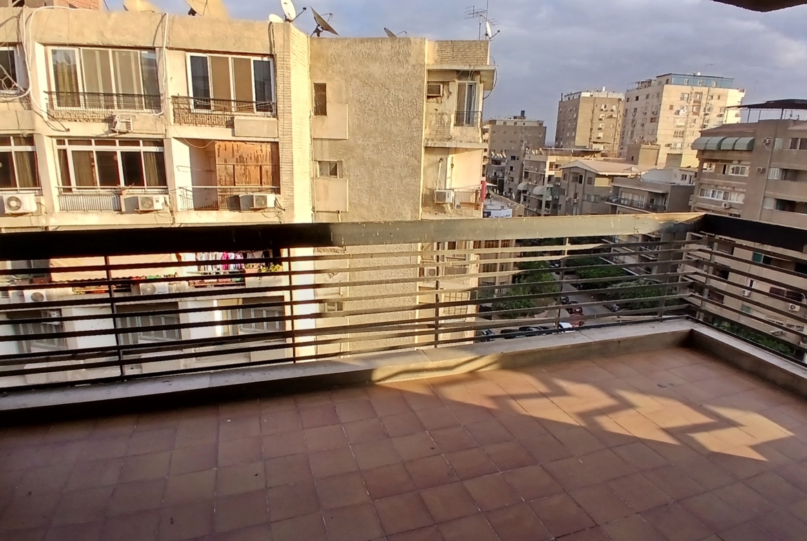 مكتب للإيجار في مصر الجديدة  قرب ميدان سانت فاطيمة 665م برخصة إدارى برايم لوكيشن  .