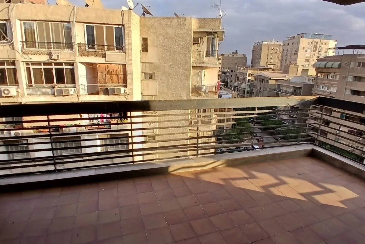 مكتب للإيجار في مصر الجديدة  قرب ميدان سانت فاطيمة 665م برخصة إدارى برايم لوكيشن  .