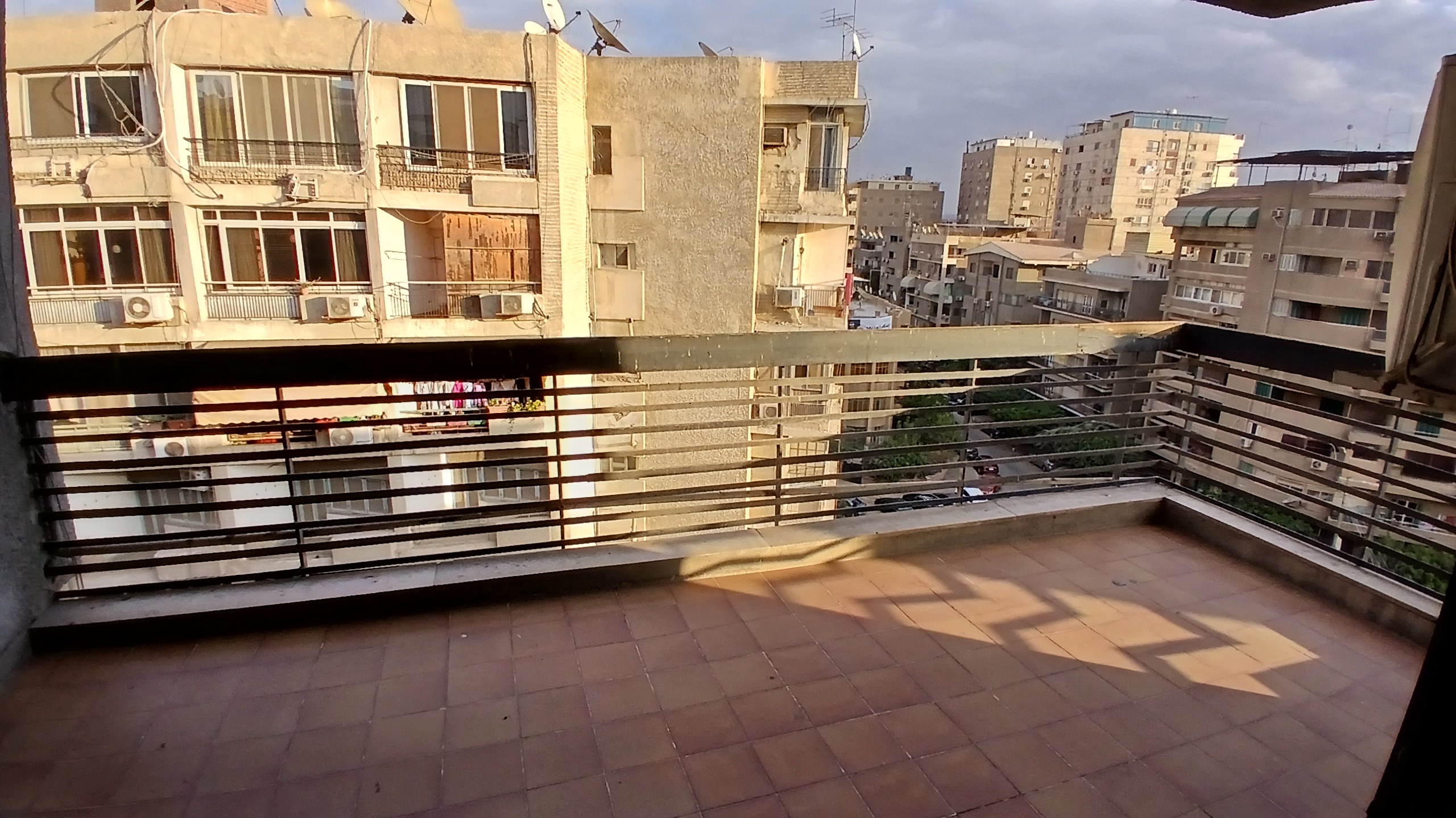 مكتب للإيجار في مصر الجديدة قرب ميدان سانت فاطيمة 465م برخصة إدارى برايم لوكيشن (5) مكتب للإيجار في مصر الجديدة قرب ميدان سانت فاطيمة 665م برخصة إدارى برايم لوكيشن .