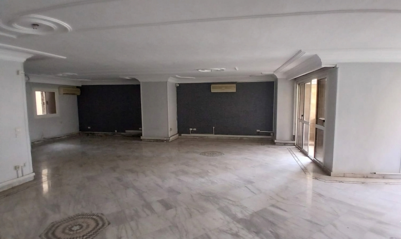 2 مكتب للايجار فى المهندسين 350م خطوات من شارع جامعة الدول الرئيسى .