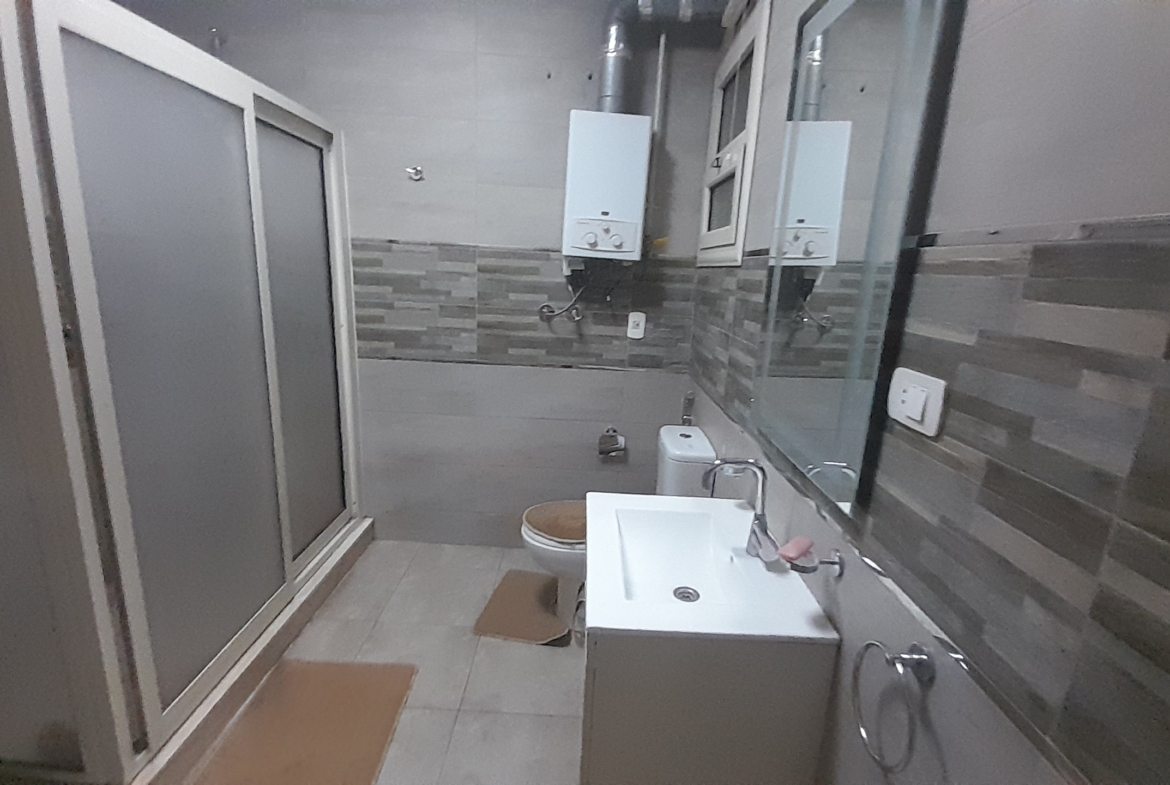 شقة للبيع فى المهندسين 150م شارع جامعة الدول الرئيسى مسجلة شهر عقارى