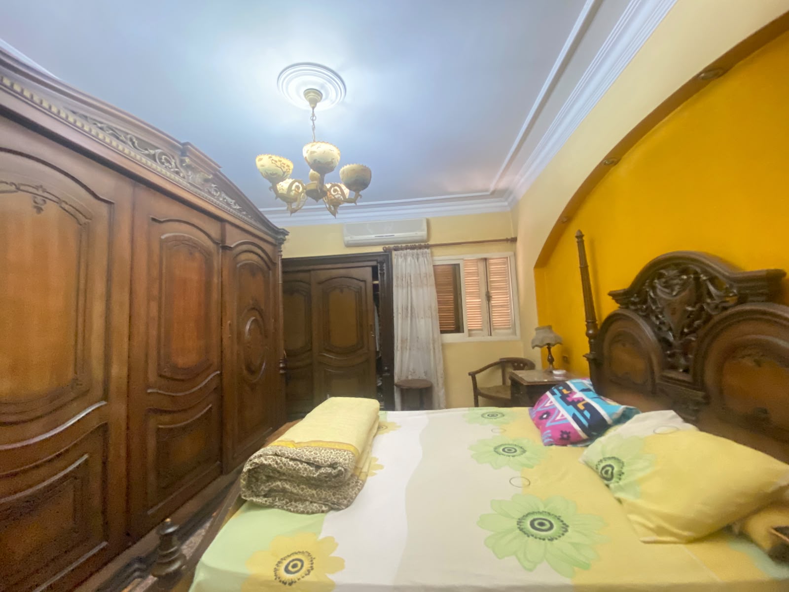 شقة للبيع فى المهندسين 158م قرب شارع شهاب الرئيسى ( تشطيب كلاسيكى رائع ) (5) شقة للبيع فى المهندسين 198م قرب شارع شهاب الرئيسى ( تشطيب كلاسيكى رائع ) .