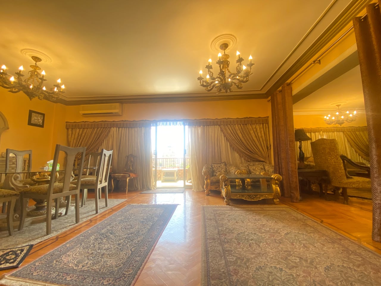 شقة للبيع فى المهندسين 158م قرب شارع شهاب الرئيسى ( تشطيب كلاسيكى رائع ) (9) شقة للبيع فى المهندسين 198م قرب شارع شهاب الرئيسى ( تشطيب كلاسيكى رائع ) .