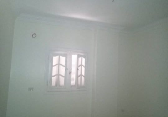 شقة مميزة 🏡للبيع فى حى تاسع بالعبور 170م بحرى بالكامل