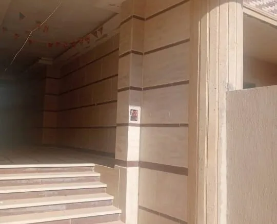 شقة مميزة 🏡للبيع فى حى تاسع بالعبور 170م بحرى بالكامل