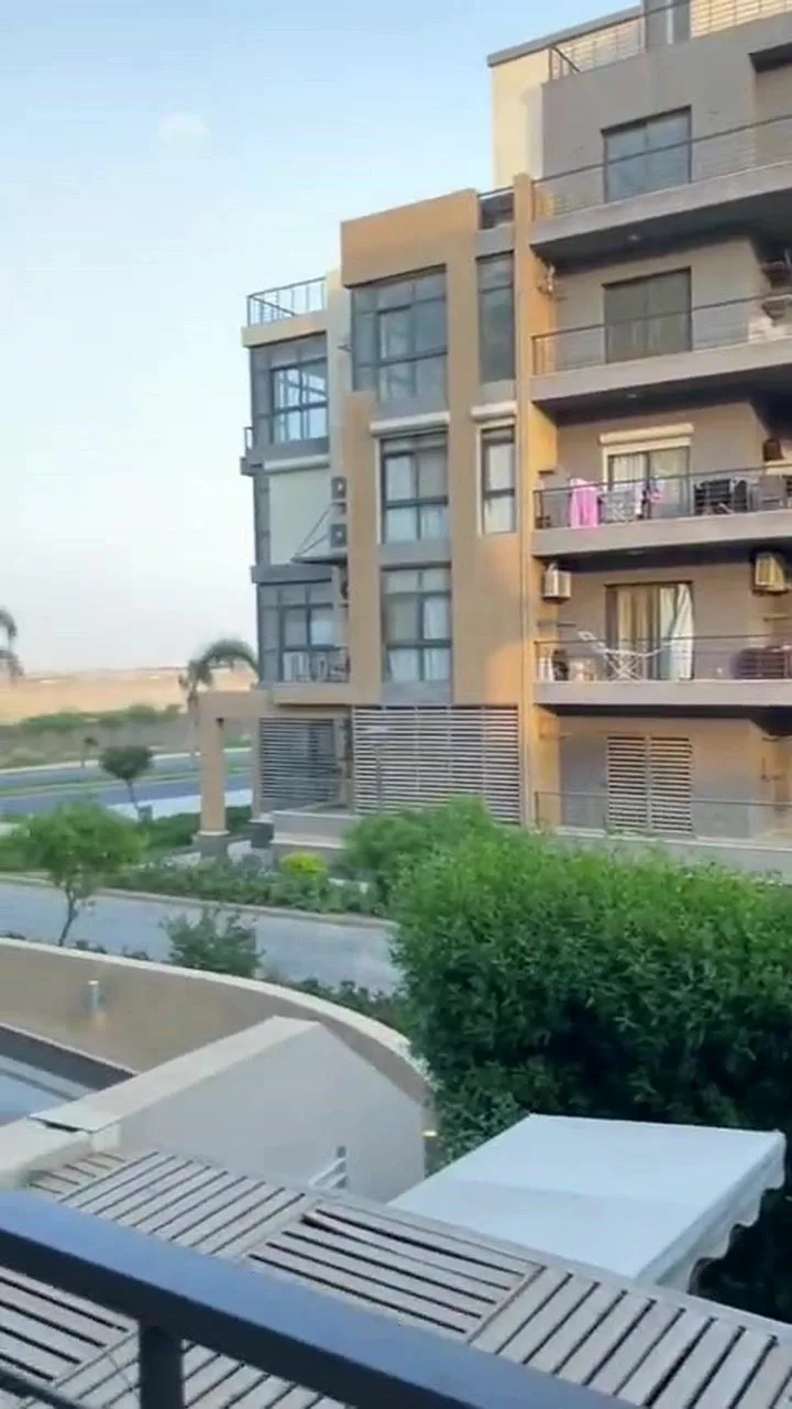 للإيجار شقة فاخرة ١٧٢م بمدينتي